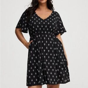 V neck Black Dress with White Floral Pattern